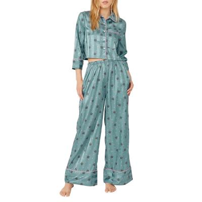 China Silk short-sleeved blouse and elastic pants large two-piece set of new QUICK-DRY V-neck spring and autumn indoor women's pajamas for sale