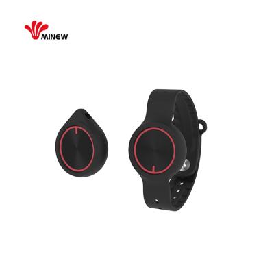 China Fashionable silicone ABS758 bluetooth 5.0 smart bracelet B10 with SOS alarm signal vibration trigger for sale