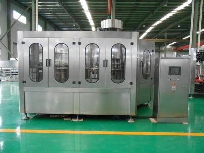 China 3 en 1 máquina de rellenar del jugo aséptico/la máquina automática del relleno en caliente para la botella del ANIMAL DOMÉSTICO en venta