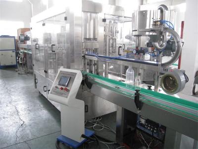 China Cadena de producción plástica del agua embotellada del ANIMAL DOMÉSTICO SS304 máquina de rellenar líquida de 800-9000BPH en venta