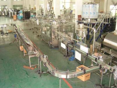 China cadena de producción del jugo de 5KW 2000KG/equipo embotellador de la bebida para la industria alimentaria en venta