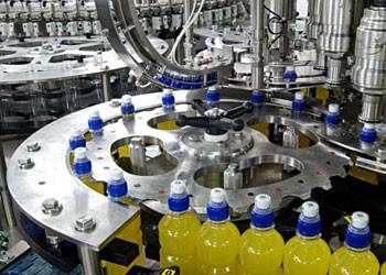 China cadena de producción del zumo de fruta de la botella del ANIMAL DOMÉSTICO 380V/de la botella de cristal 5000 kilogramos automáticos conducidos eléctricos en venta