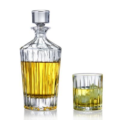 China Wholesale Clear Glass Wine Bottles Whiskey Wine Bottle 1047DCb Revel Crystal Round Whiskey Liquor Glass Bottles for sale