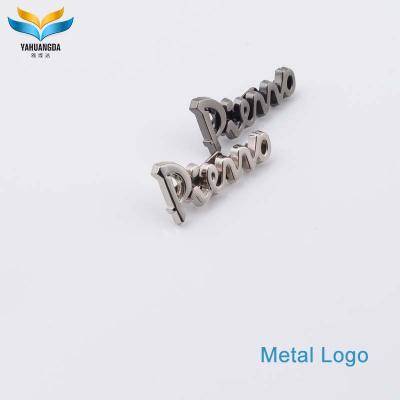 China Nickel Free Metal Letters Gold Brand Design Letter Jewelry Metal Logo Engraved Name Tag for sale