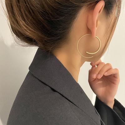 China Style Environmental Friendly Simple Gold Plated Circle Copper Earrings Shape Women's Earring Gold Big Circle Hoop Earrings for sale