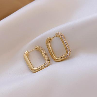 China Vintage Vintage Style Circle Hoop Earrings Shape Cheap Brass Gold Plated Earrings For Women for sale