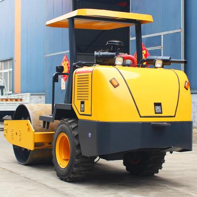 Chine Construction routière Roller de 3,5 tonnes avec une force excitante de 55KN et une conception conviviale à vendre