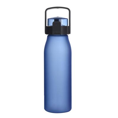 China Sustainable 1400ml Frosted Water Bottle With Blast And Square Handle for sale