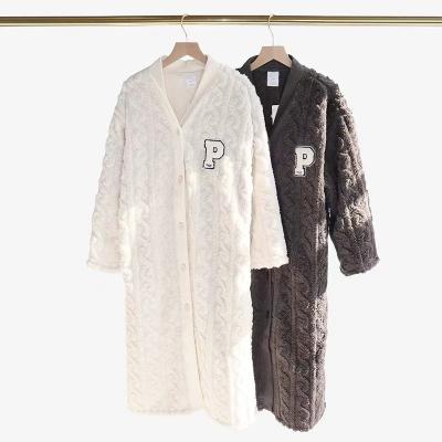 China Coral Velvet Homewear Long Sleeve Thermal Comfortable Warm Bathrobe For Girls for sale