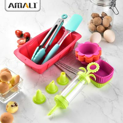 China Viable 27PCS Silicone Kitchen Accessories Baking Tool Kit Silicone Food Tongs Icying Pastry Decorating Pen for sale