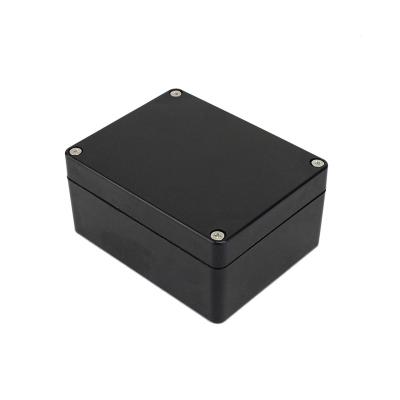 China Outdoor electronic equipment 115*90*55mm black outdoor waterproof ip67 small electrical junction box for sale