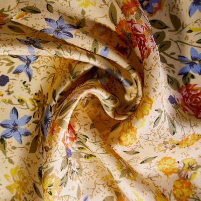 China Stretch Wholesale high quality available Luxury 16mm 19mm 100% Pure Silk Solid Print Natural Mulberry Satin Silk Charmeuse Fabric for sale