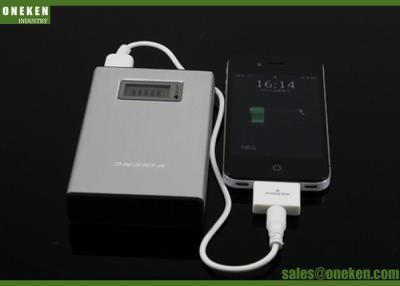 China Ultra Slanke Navulbare de Batterijbank van 18650 12000mah, 2 Usb Draagbare Batterijlader voor Iphone Te koop