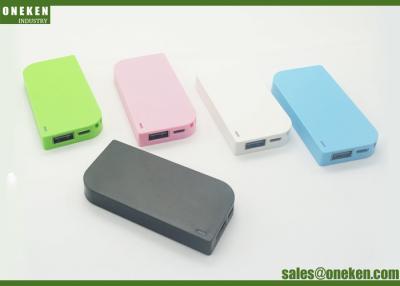 Cina La Banca 2000mAh Powerbank portatile ultra esile 5V/1A di potere di Rohs del telefono cellulare in vendita