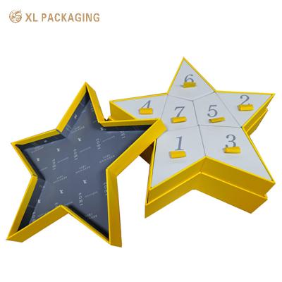 China Star Shape 7 Tage Papier Adventskalender Verpackungskiste für Kekse Süßigkeiten zu verkaufen