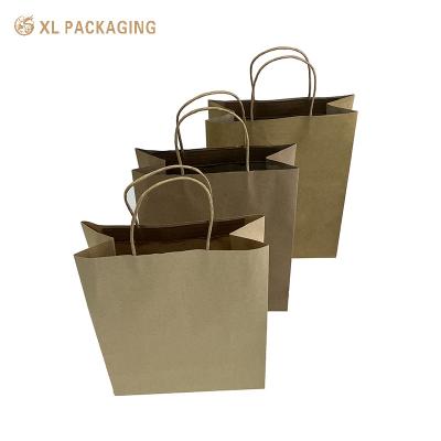 China Custom Printed Recycling Kraft Papier Einkaufstüte Boutique Stil mit Ihrem eigenen Logo zu verkaufen