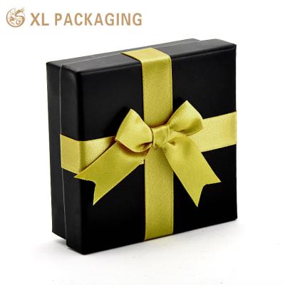 China Bowknot Customizable Logo Jewelry Set Boxes Wholesale Ring Packaging With Custom Logo Te koop