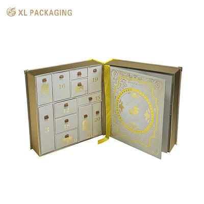 China Luxus Hautpflege Adventskalender Box Klassiker Sammlerbuch Design mit Goldfolie Logo für Weihnachten zu verkaufen