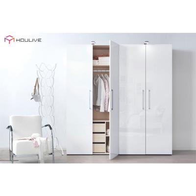 China PANEL MDF White Lacquer Modern Style Fabric Wardrobe Closet Cabinet In Nice Design On Sale for sale