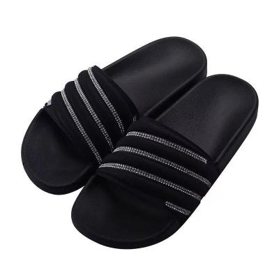 China Fashion trend designer slippers tbottom PU summer non-slip slippers for men and womenDouble letters for sale