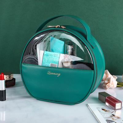 China Fashionable Convenient Portable Makeup Bag Waterproof Hot Selling Outdoor Travel Camping Delivery Bag With Low Price for sale