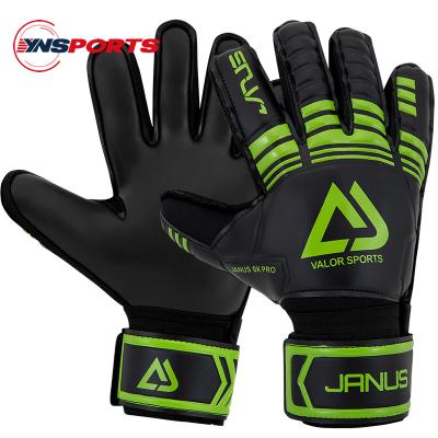 China Finger ProtectionÂ   youth football training hand protection goalkeeper gloves soccer goalkeeper gloves with fingersave protection for sale