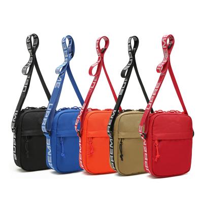 China Factory Price Multifunctional Custom Logo New Stylish Crossbody Bag Men Mini Outdoor Messenger Bag for sale