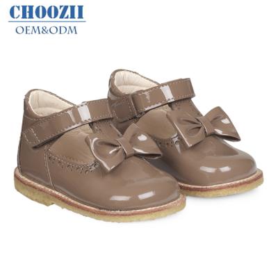 China Choozii Patent Leather T Bar Style Milk Tea Kids Anti-slippery Girls Mary Jane Shoes With Big Bow Stylish Shoes for sale