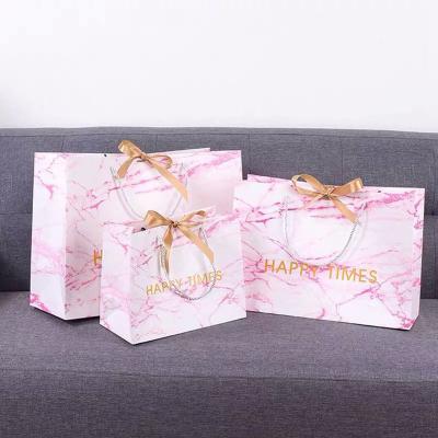 China Recyclable Luxury Shopping Paper Bag Gift Bag Promotion Bag Manufacturer For Makeup Products for sale