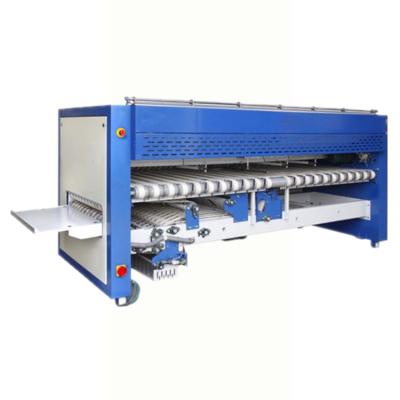 China Automatic critical cleaning bed sheet folding machine equipment / no residue bed sheet folding machine maker for sale