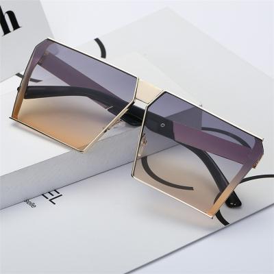 China Fashion Sunglasses Hotsale Trendy Metal Sunglasses for Girl for sale