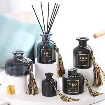 China Religious Activities Wholesale Perfume Empty Blue Colorful Round Single Reed Diffuse Glass Bottle Gray Black 150ml 200ml Glass for sale