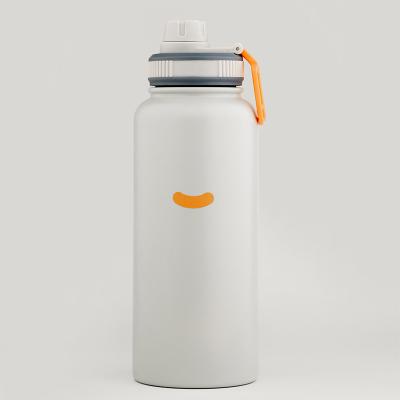 China Hot Sale PORTABLE Stainless Steel Water Bottle Travel Sports Double Wall Insulated Reusable Leakproof Vacuum Bottle for sale