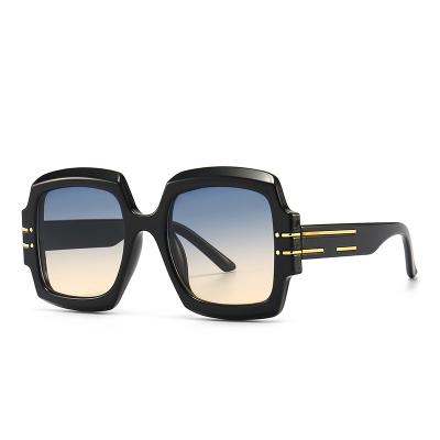 China New 2022 Oversized Luxury Designer Sunglasses Famous Brands Fashion Brands Sunglasses UV400 Custom Made Shades for sale