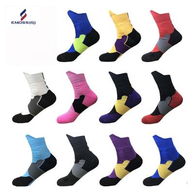 China Breathable Children Outdoor Sports Socks Basketball Football Soccer Professional Recycling Running Socks for sale