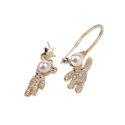 China FASHIONABLE Wholesale Women's Zircon Stud Earrings Gold Star Pearl Bear FACEINS Asymmetric Earrings for sale