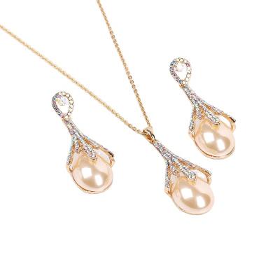 China FASHION FACEINS Exaggerated Necklace And Earring Set Women Gold Pearl Jewelry Set Luxury Jewelry Set For Party for sale