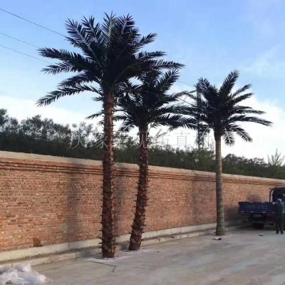 China Plastic Fiberglass Fan Leaves Plants Indoor Outdoor Decoration Artificial Palm Tree for sale