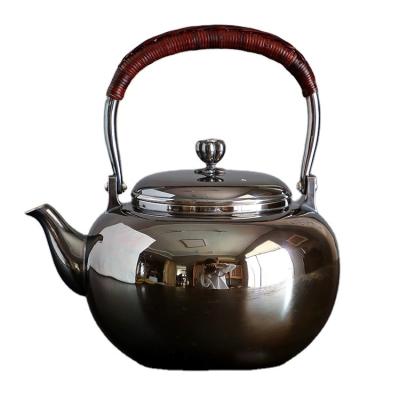 China Sustainable Qualities New Product Wholesale Pure Handmade Boiling Silver Tea Kettle for sale