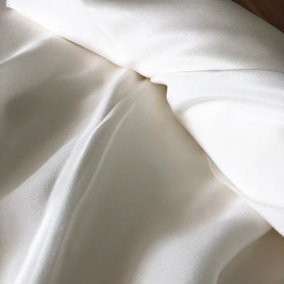 China Organic Custom  6A Grade 100% Pure Silk Crepe de chine Fabric Silk CDC for Summer Women Dress for sale