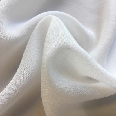 China Organic Dyeing 6A Grade White Silk CDC Natural  12m/m 44'' Silk Crepe De Chine Fabric for Clothing for sale