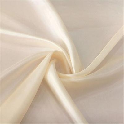 China Organic 100% Pure Great Natural Dyeing  Silk Habotai Fabric  for Lady Garment Lining and Party Dress for sale