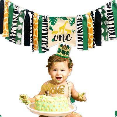 China Party Decoration Children's First Birthday Party Theme Green Pull Flag Forest Background Cloth Latex Balloons for sale