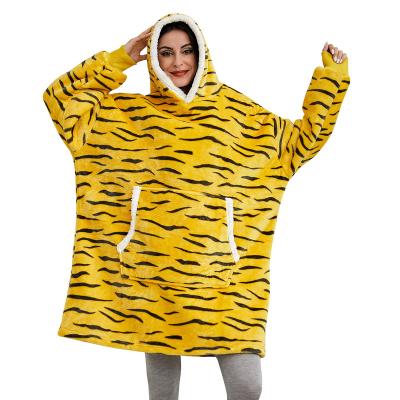 China Simple Modern Kitchen Bathroom Anti-wrinkle Winter Design Portable High Quality Hoodie Office Blanket for sale