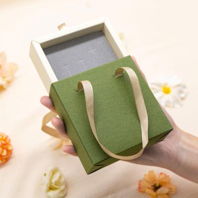 China Handmade Custom luxury green ring earing necklace bracelet jewelry paper box packaging gift boxes for jewellery with logo package for sale