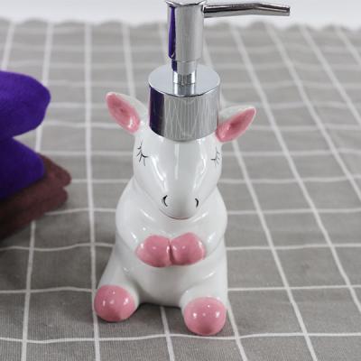 China Lovely Sustainable Cow Shape Ceramic Lotion Pump For Bathroom Decoration for sale