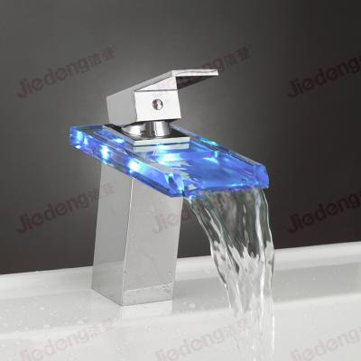 China Brass Material Lavatory LED Faucet Sense Faucets Brand New Factory Supply (A7) for sale