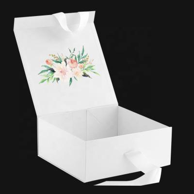 China Recyclable Custom Magnetic Closure Small Paper Cardboard Packaging Gift Box For Hair Extension Wig Bundle Packing Box for sale