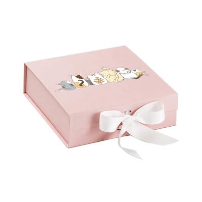 China Recycled Materials Luxury Custom Gift Boxes Magnet Folding Boxes With Ribbons For Gift Packing Packaging Boxes For Clothes for sale