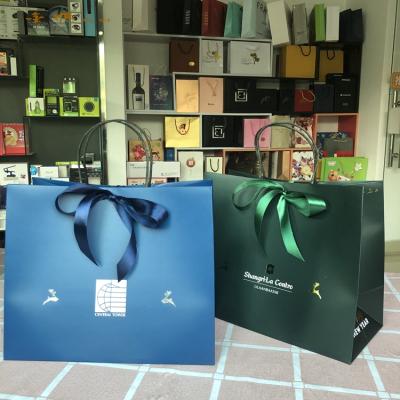 China Custom Color Recyclable Manufacturer Luxury Printed Gift Shopping Paper Gift Bag for sale